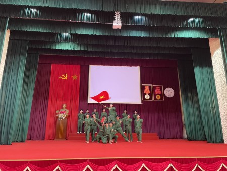 NGOẠI KHÓA NGỮ VĂN: TỰ HÀO CHIẾN SĨ ĐIỆN BIÊN