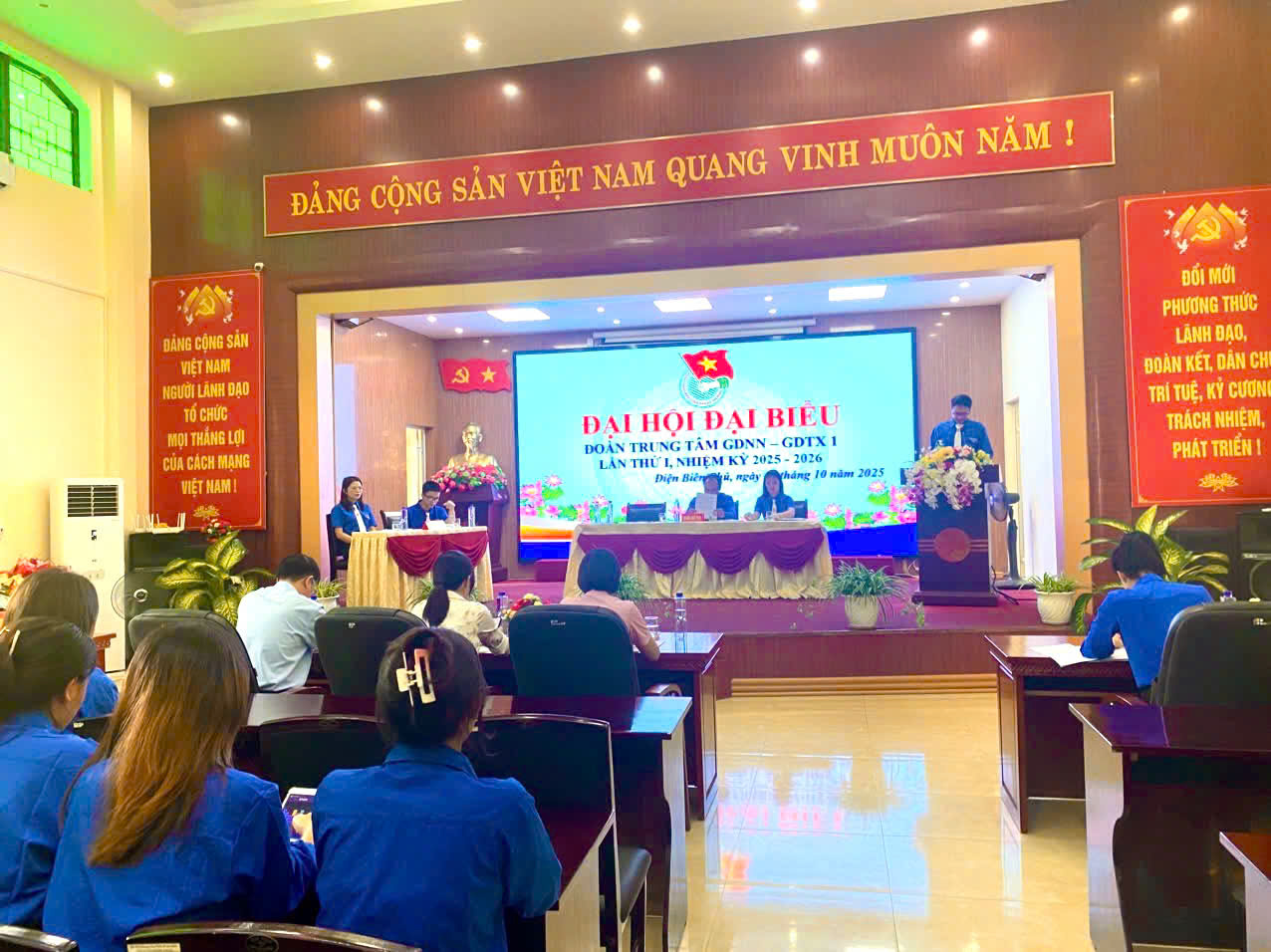 Đại hội Đoàn Thanh niên (2)