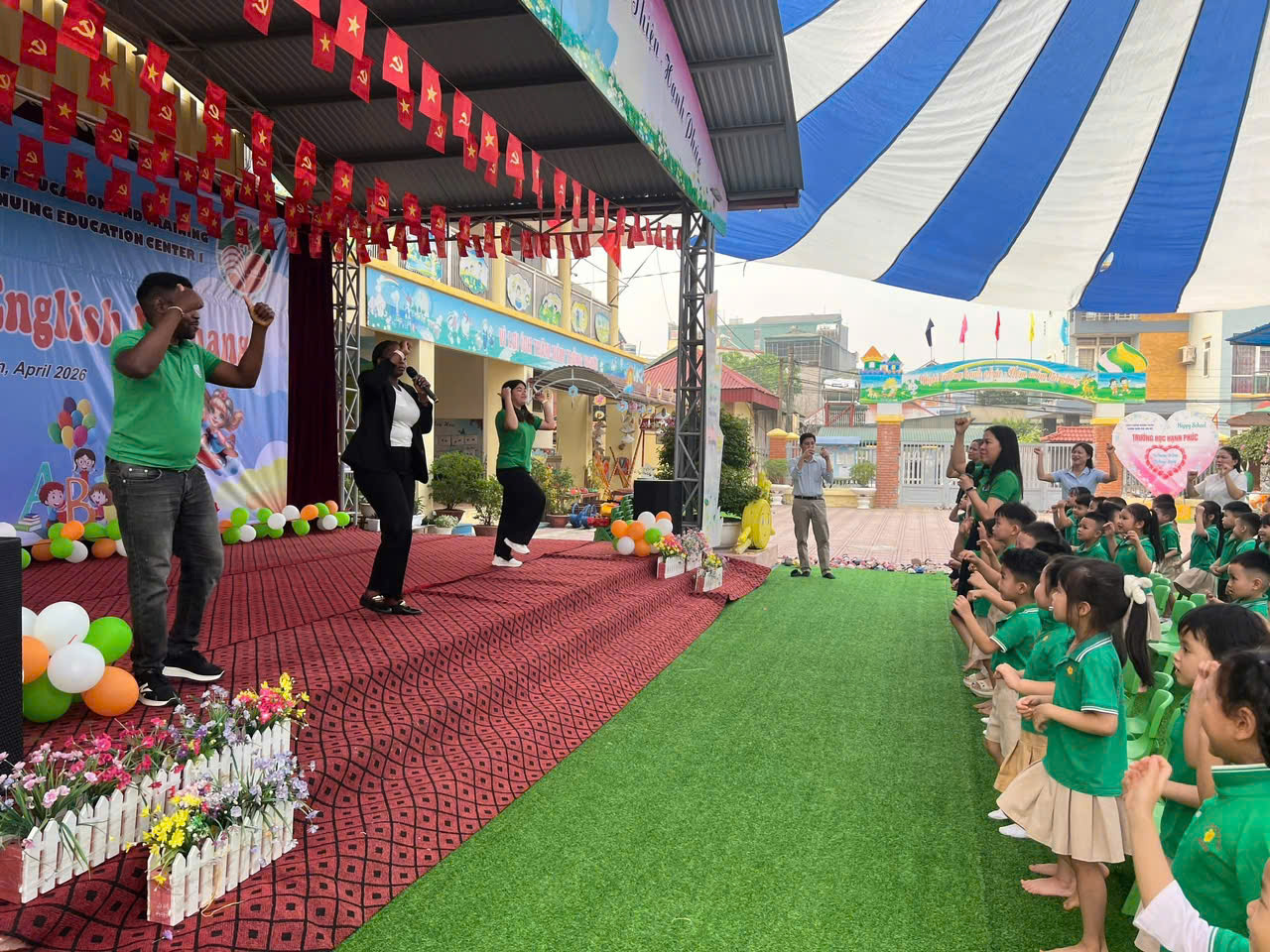 English MN Hoa Mơ (3)