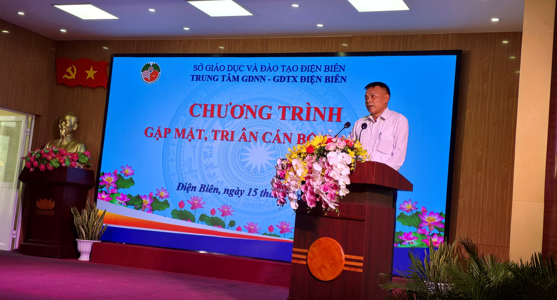 03 phat bieu nguyen lanh dao