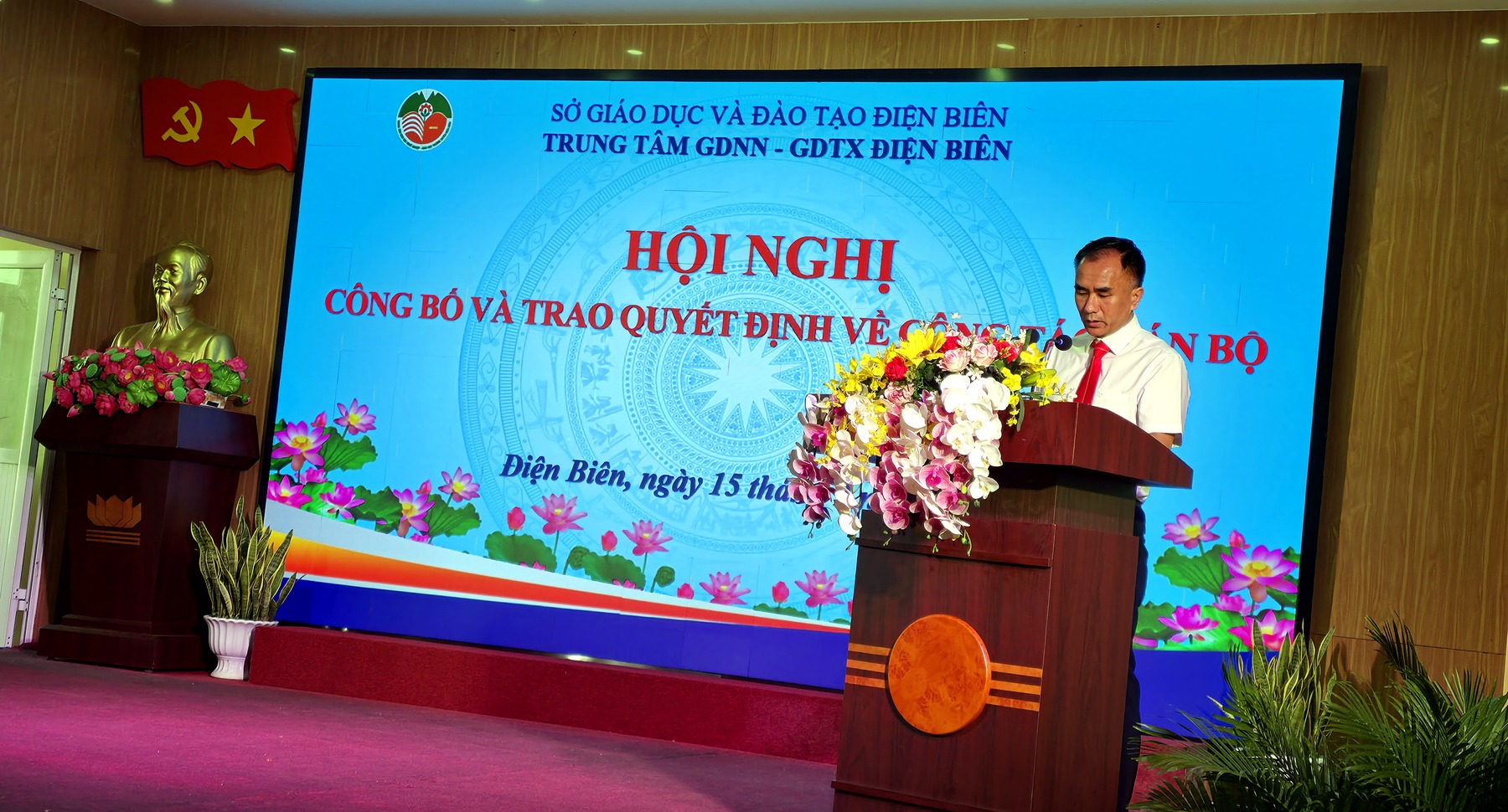 04 cong bo quyet dinh